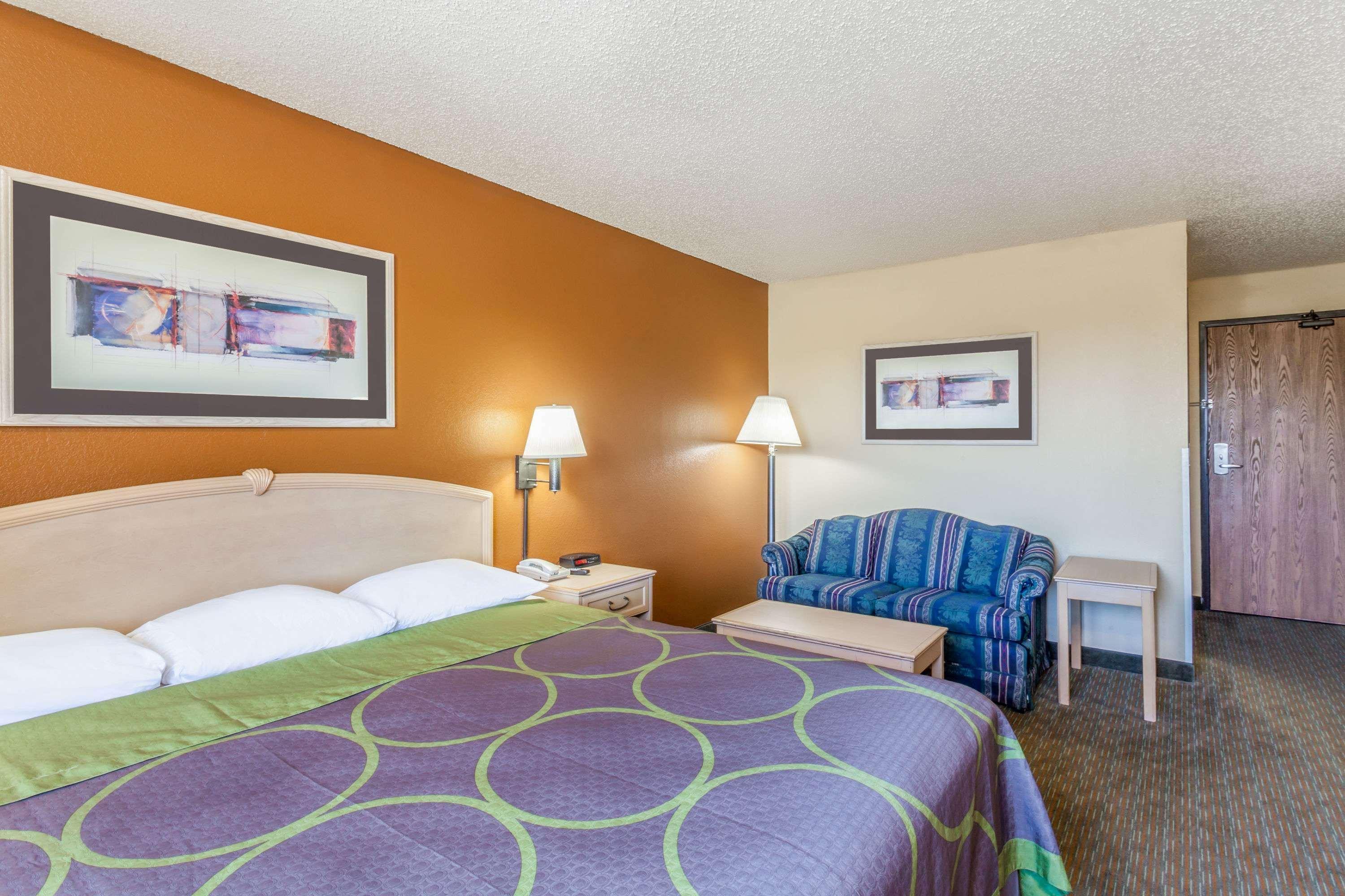 מלון Super 8 By Wyndham Charlotte/Amusement Park Area מראה חיצוני תמונה