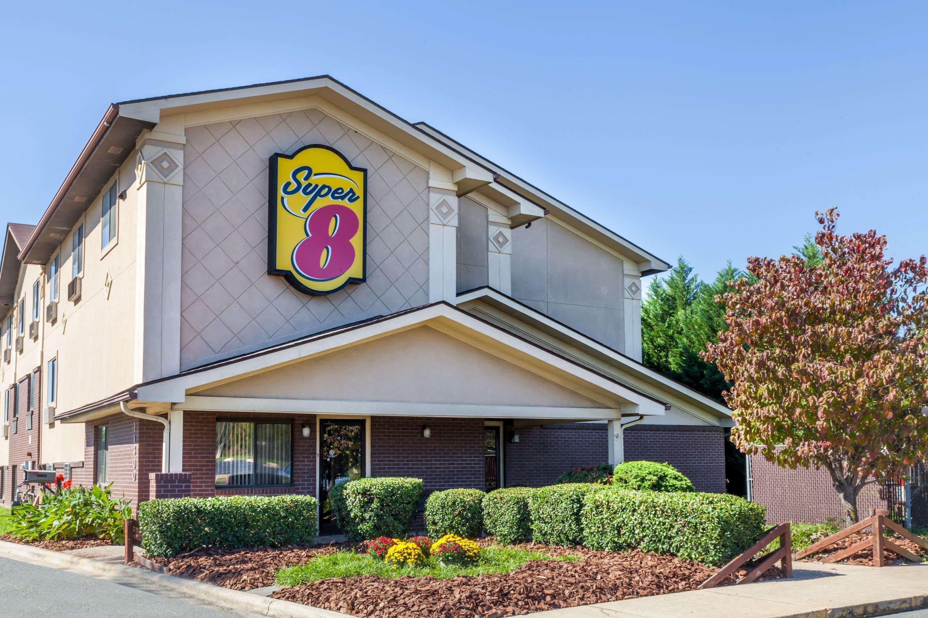 מלון Super 8 By Wyndham Charlotte/Amusement Park Area מראה חיצוני תמונה